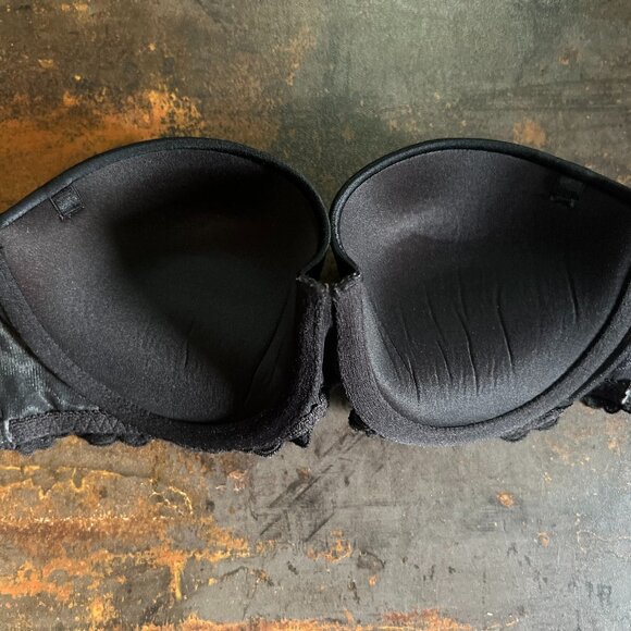 Wonderbra Black Strapless Bra w/Lace Panels & Trim & Non-Slip Wings, Size 34B - Picture 5 of 6